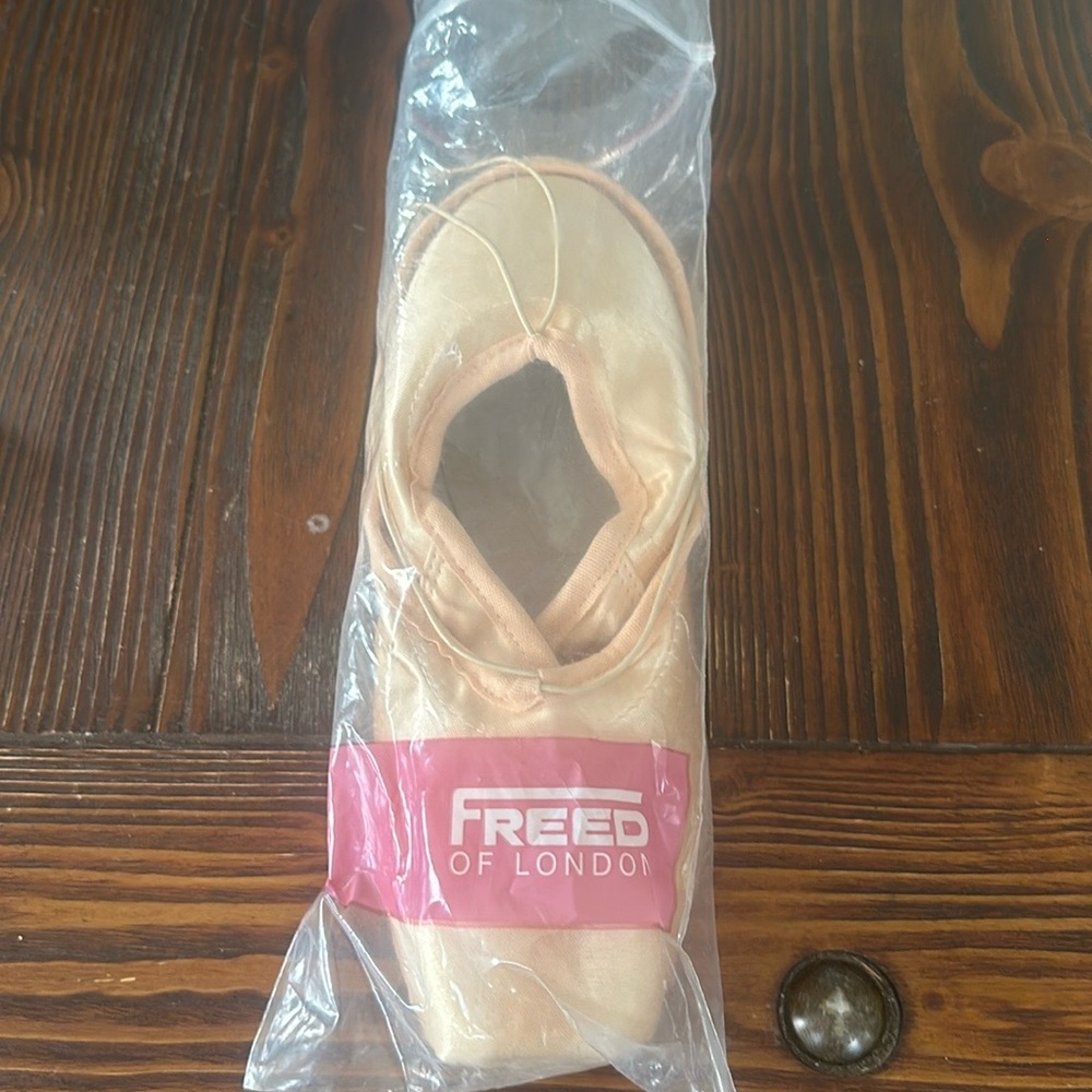 Freed Classic Pro pointe shoes